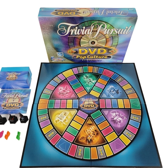 Trivial Pursuit DVD Pop Culture Board Game Parker Brothers 2003 Edition - Picture 2 of 12